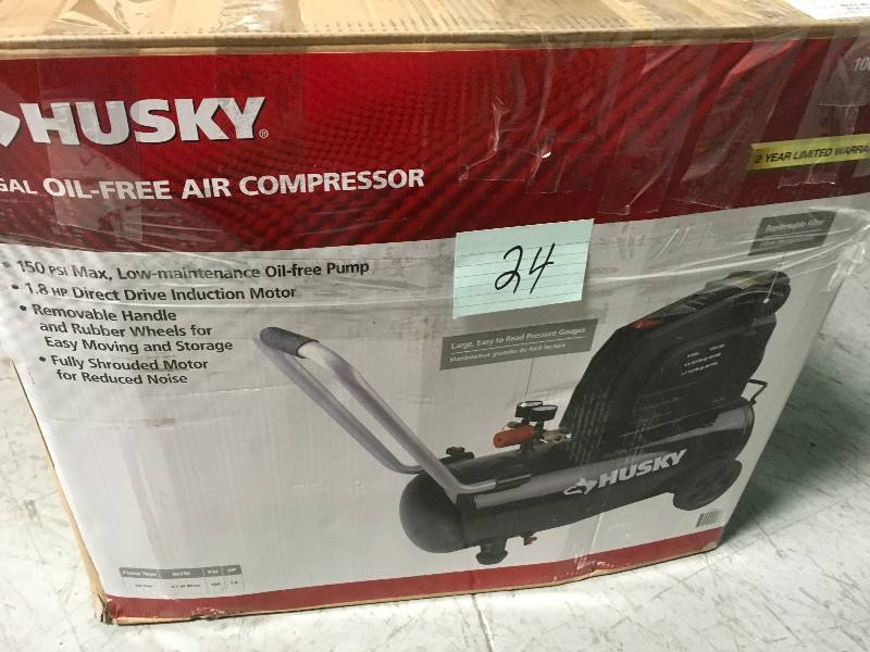 lot 24 image: Husky 8 gal Air compressor used in good working condition