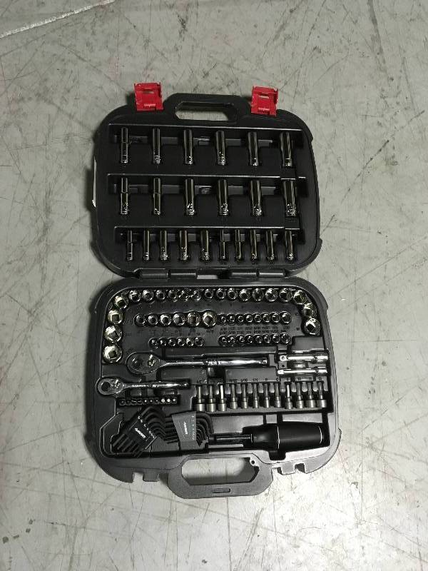 lot 32 image: Husky 111 piece Mechanics Tool Set not used