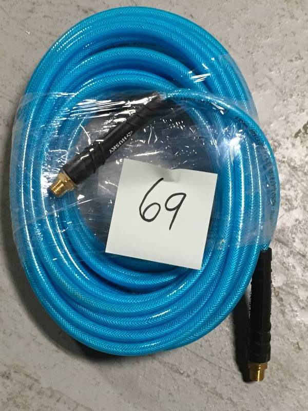 lot 69 image: Husky 14 in. x 50 ft. Polyurethane Air Hose in good condition