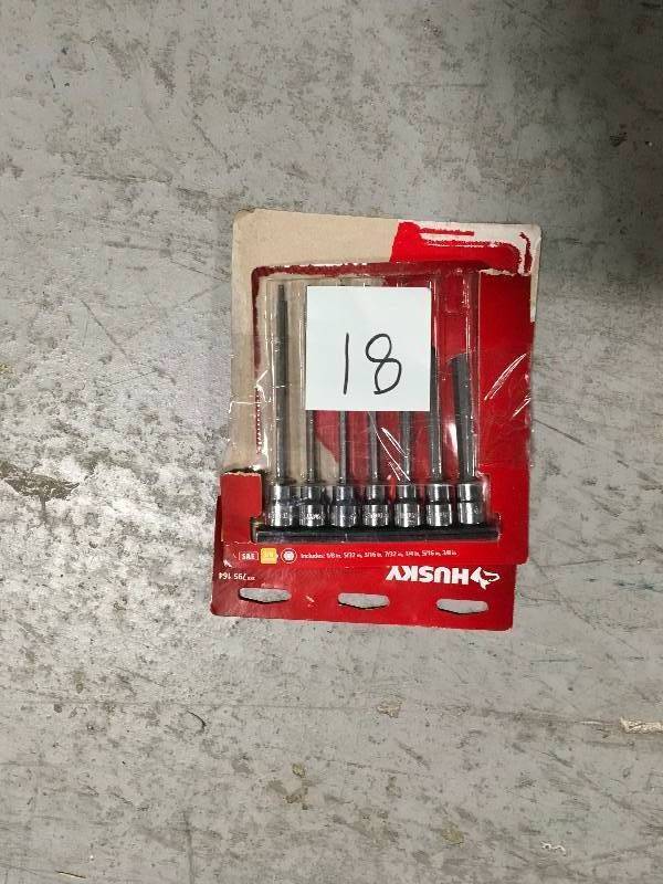 lot 81 image: Husky 38 in. Drive SAE Long Ball Hex Bit Socket Set (7-Piece)