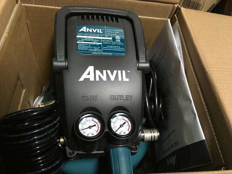 lot 93 image: Anvil 2G Pancake Air Compressor open box in good condition