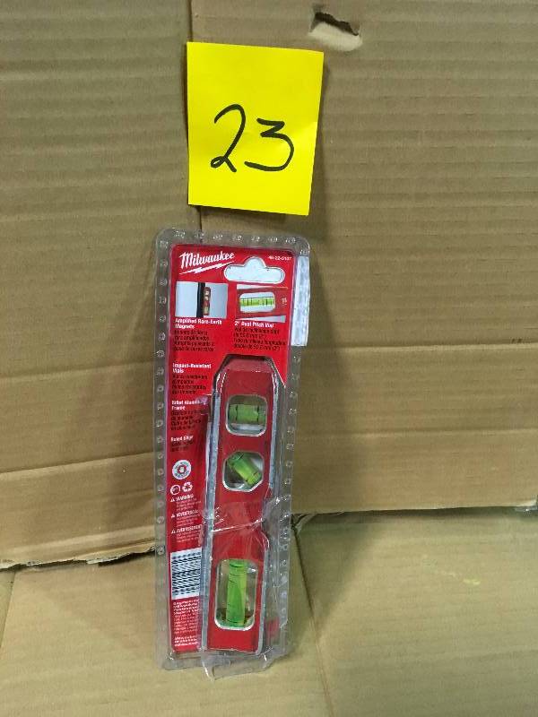 lot 23 image: Milwaukee Compact Billet Torpedo Level 48-22-5107 not used