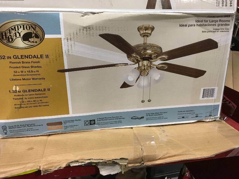 Hampton Bay 52 In Glendale Ii Ceiling Fan Not Used Kx Real Deal