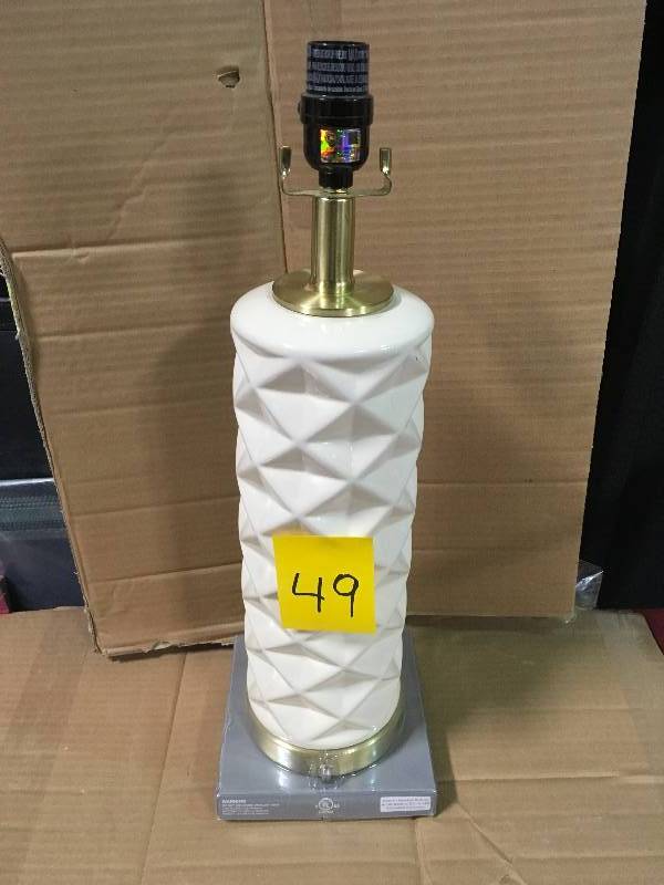 lot 49 image: Hampton Bay Mix and Match 19.5 in. H Cream and Gold Ceramic Table Lamp Base not used