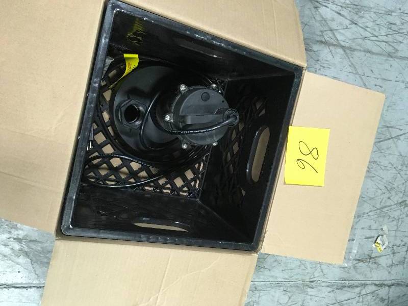 lot 86 image: Everbuilt 14 HP 2 in 1 Utility Pump