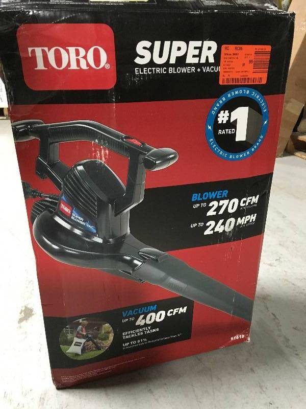 lot 4 image: Toro Electric Blower plus vacuum in good condition