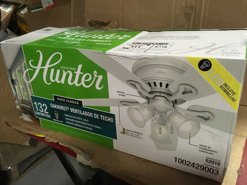 lot 43 image: Hunter Oakhurst 52 in. LED Indoor White Ceiling Fan with Light Kit in like new condition
