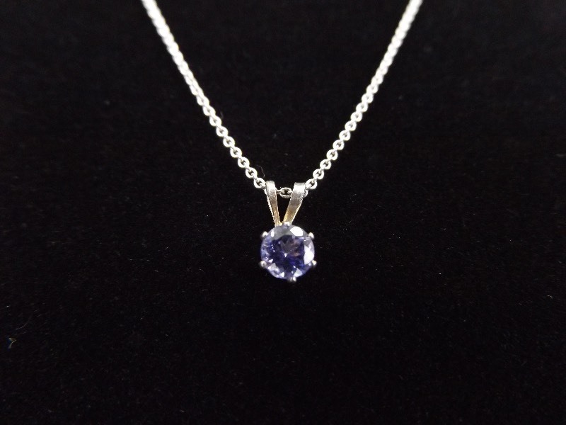 .925 Sterling Silver Amethyst Crystal Pendant Necklace