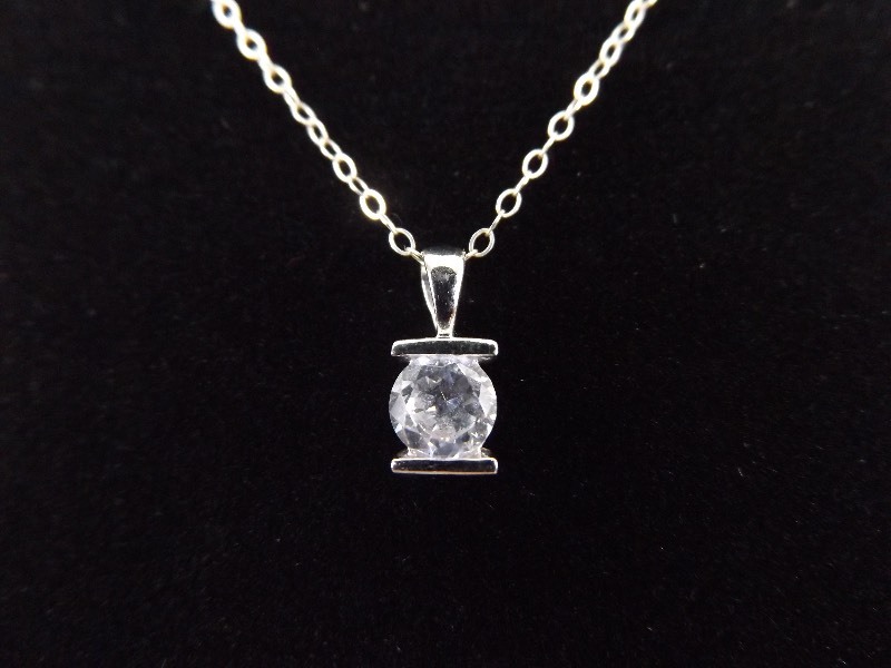 .925 Sterling Silver Crystal Solitaire Pendant Necklace