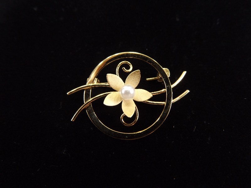 NEW .925 Sterling Silver Flower Pearl Vermeil Brooch