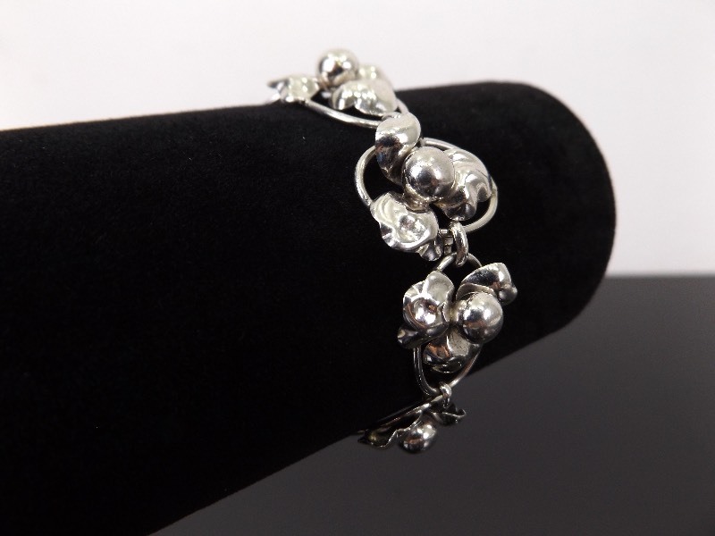 NEW .925 Sterling Silver Flower Bracelet