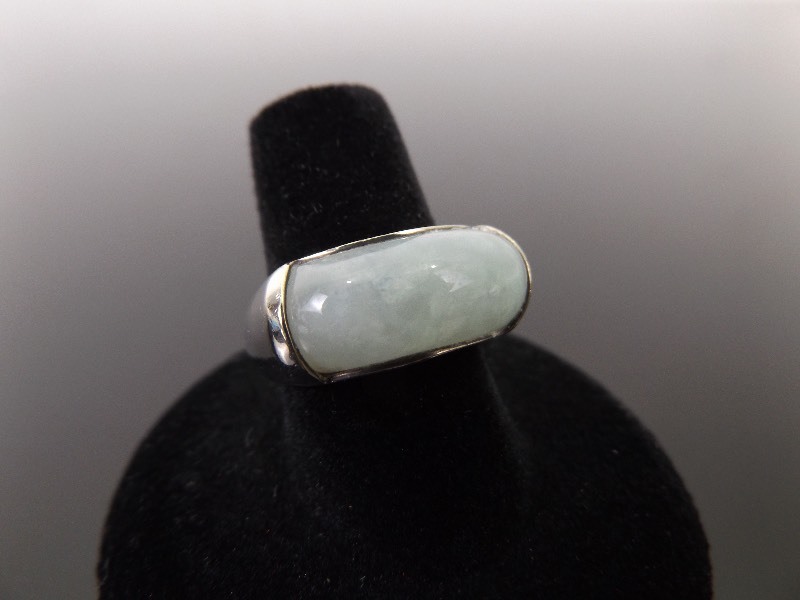 .925 Sterling Silver Jade Cabochon Ring Size 7.5