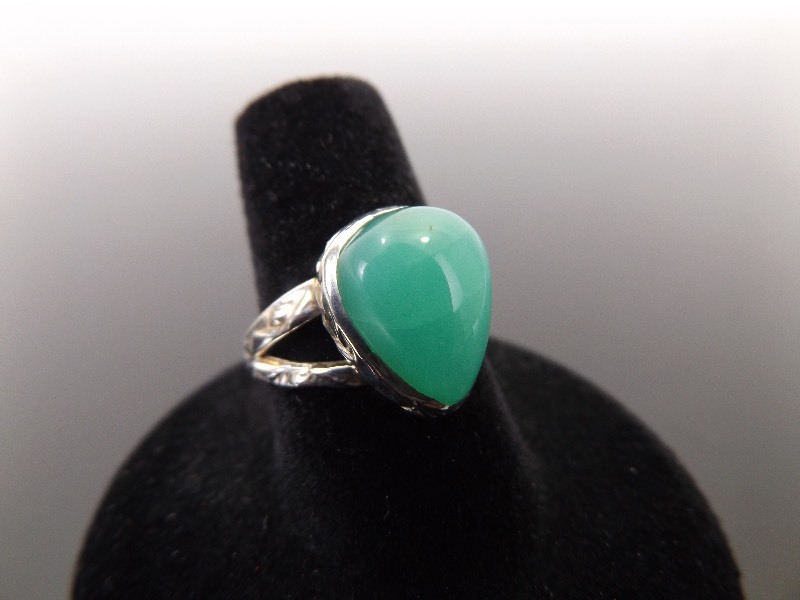 .925 Sterling Silver Jade Cabochon Ring Size 7