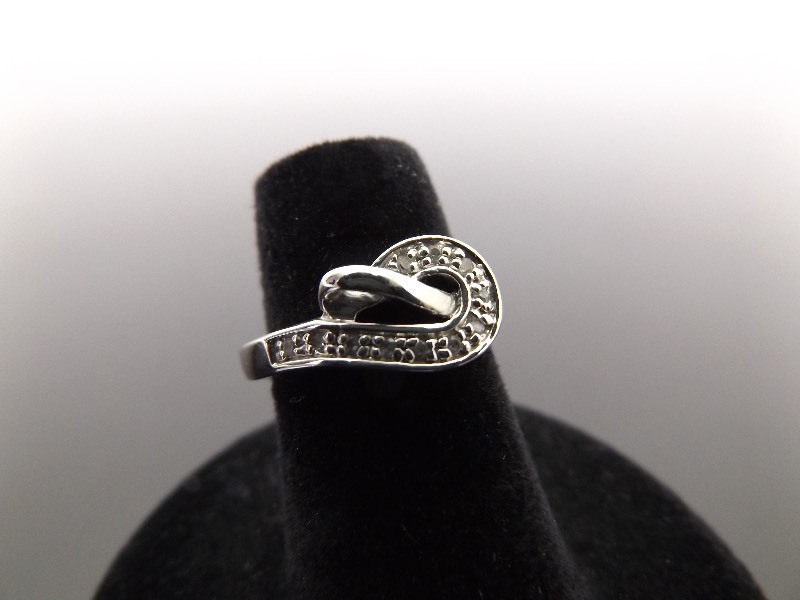 .925 Sterling Silver Diamond Infinity Ring Size 4