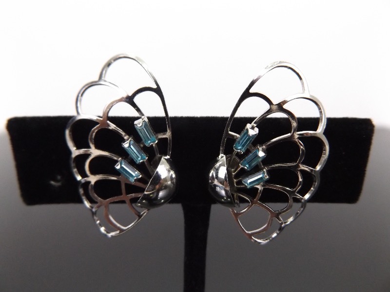 NEW .925 Sterling Silver Topaz Crystal Flower Vein Screw Back Earrings