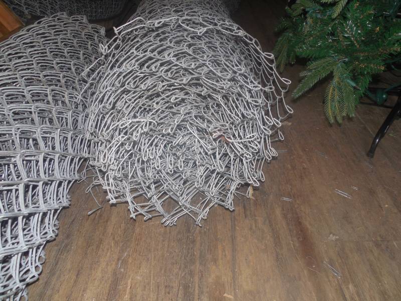 lot 7 image: LOT OF 10 ROLLS OF CHAIN LINK FENCE