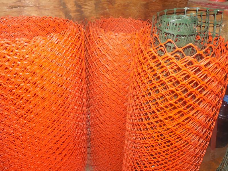 lot 14 image: SNOW FENCE --SNOW FENCE--SNOW FENCE