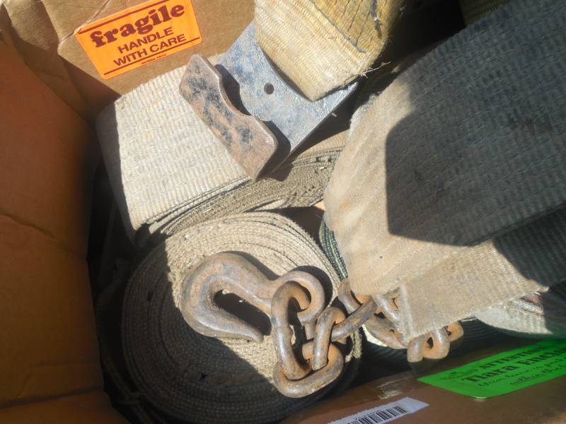 lot 39 image: TRAILER TIE DOWNS