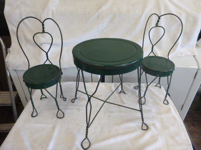 Garden Dcor Caf Table with 2 Chairs