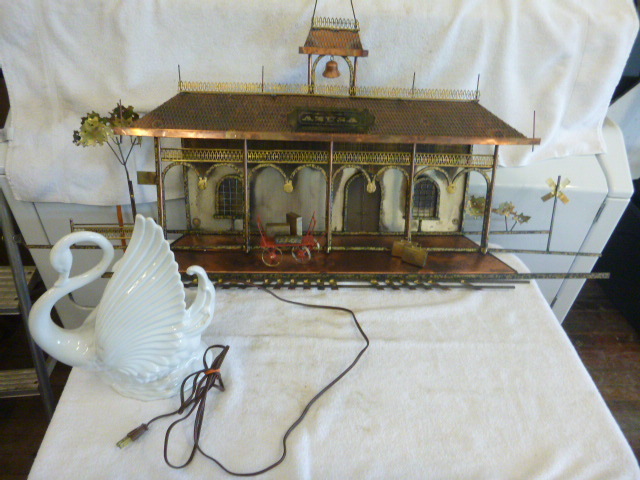 Metal Wall Hanging and Swan Planter