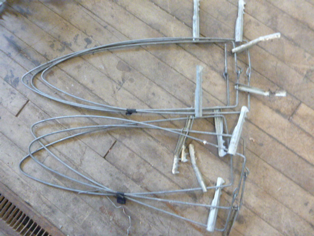 6 Pelt Stretchers