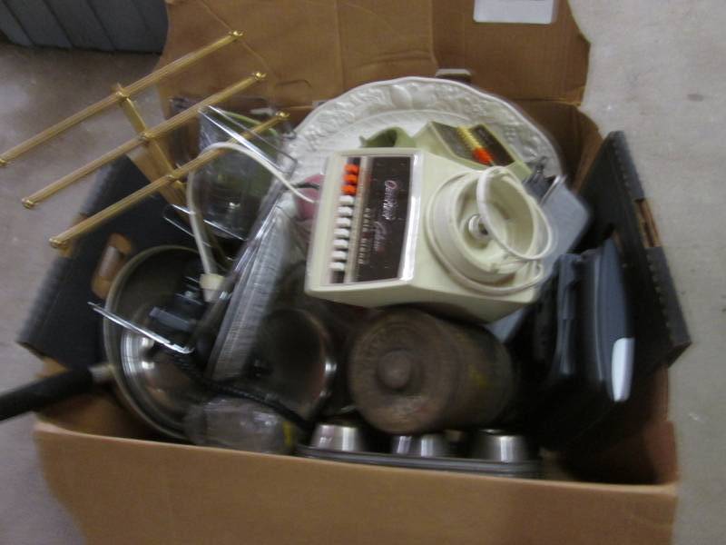 lot 10 image: Box Full of Misc Kitchen Etc See Ph...