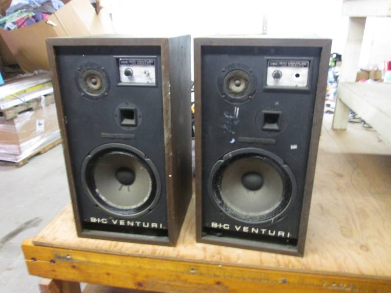 lot 78 image: Pair of Bic Venturi Formula 4 Speak...