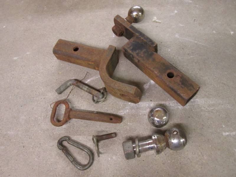 lot 83 image: Lot of Receiver Mounts and Balls Et...