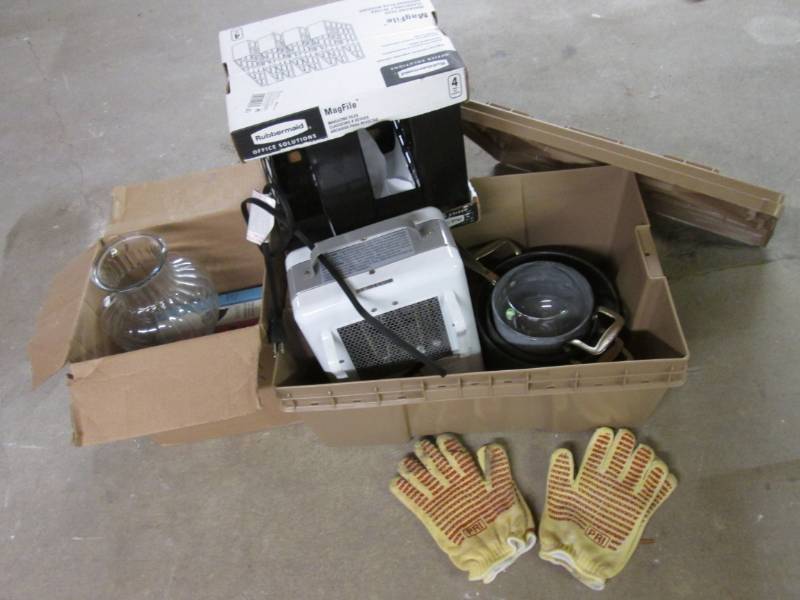 lot 109 image: Lot of Misc See Photos  WHB...
