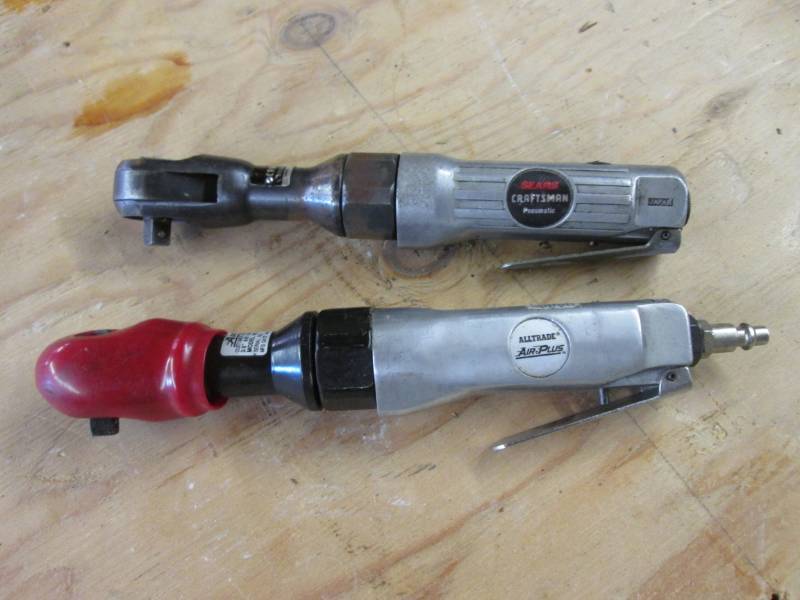 lot 113 image: 2 - 38 Air Ratchets  WHB...
