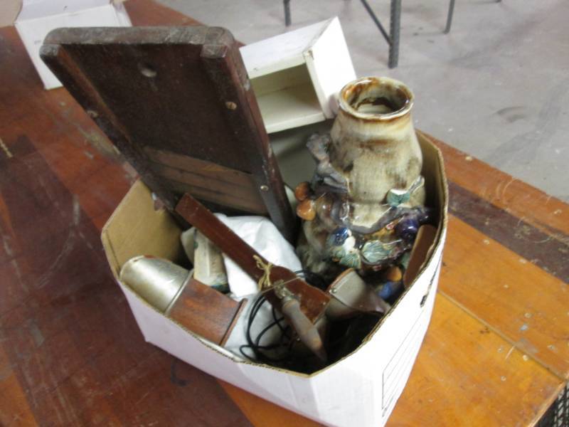 lot 119 image: Box of Misc Vintage and Other See P...