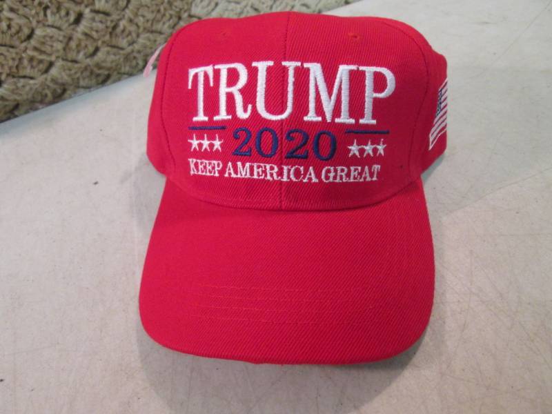 lot 133 image: Red Embroidered Trump 2020 Keep Ame...