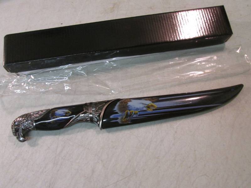 lot 136 image: 13 Black Streaking Eagle Knife New...