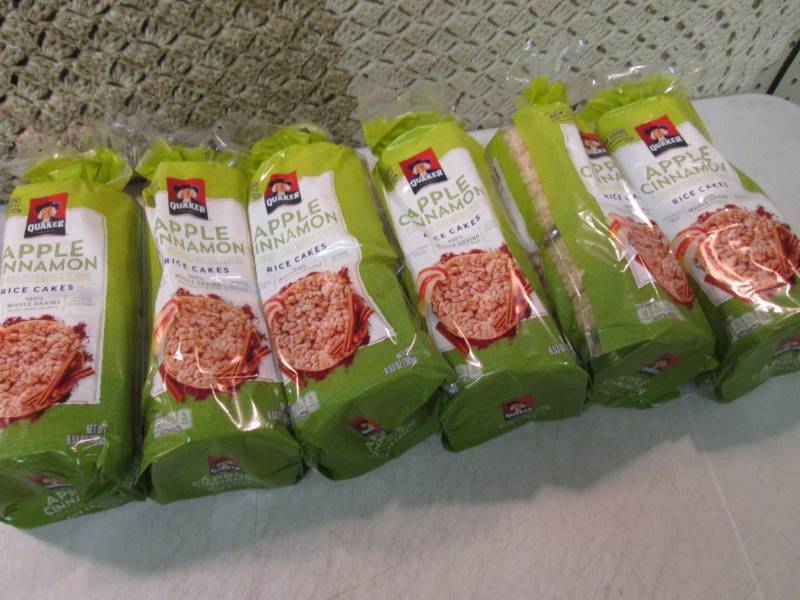 lot 147 image: 6 Packs of Apple Cinnamon Rice Cake...