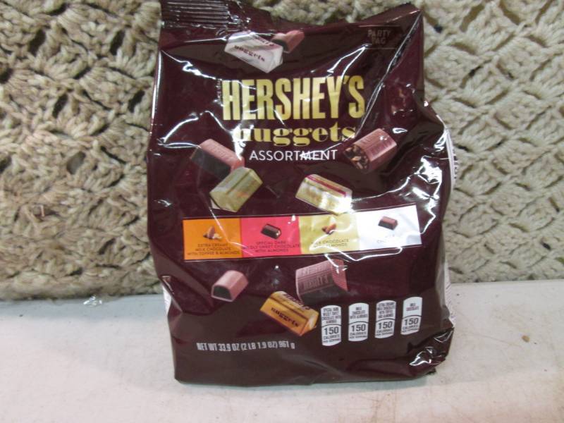 lot 167 image: 2 Pound Bag of Hersheys Nuggets As...