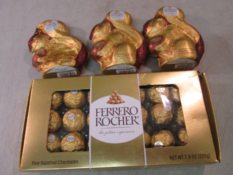 lot 193 image: Box of Ferrero Rocher Fine Hazelnut...
