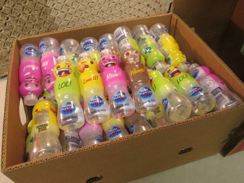 lot 203 image: Banana Box Full of 11.15 ounce Nest...