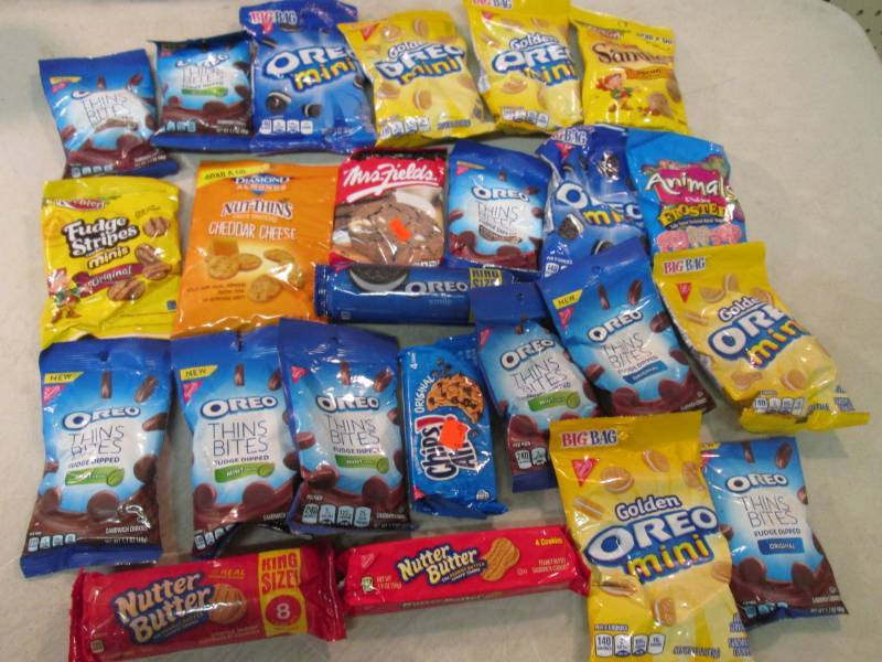 lot 214 image: Lot of Assorted Cookies...