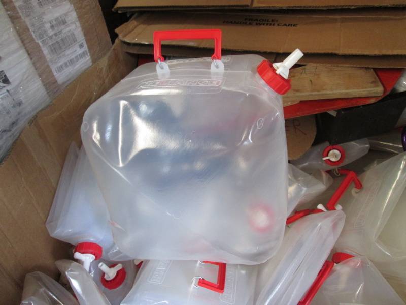 lot 262 image: Lot of 10 Fold-N-Carrier 5 Gallon W...