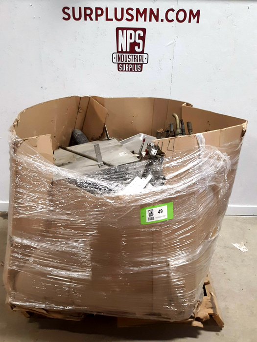 lot 49 image: Gaylord Box of Aluminum Scrap Metal - 818 LBS