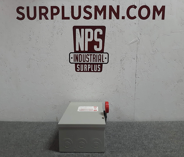 lot 46 image: Cutler Hammer 60A 600v Disconnect Switch