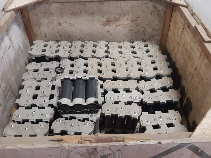 lot 66 image: Crate of Merlin Gerin Varplus 2 Dry Capacitor Banks