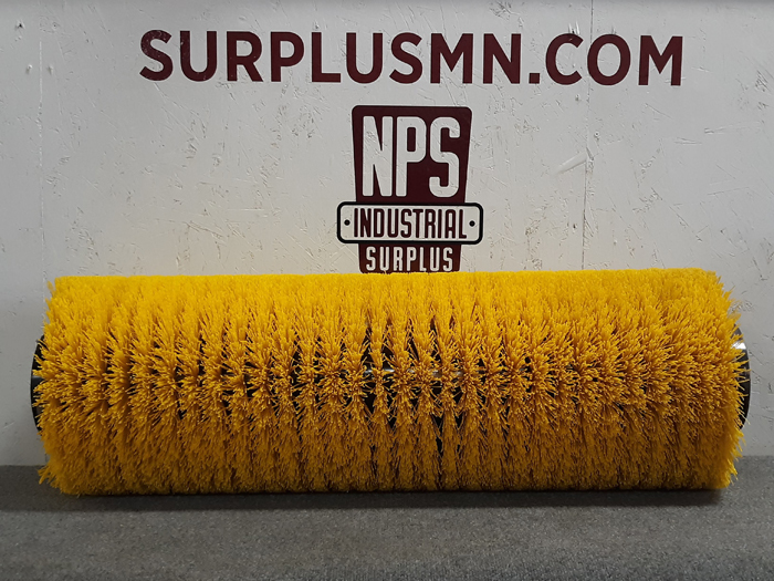 lot 77 image: Large Sweeper Broom Brush 42 x 13