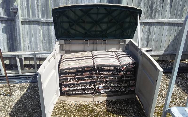 lot 7 image: Suncast Storage Cabinet (2-Doors & Top Lifts) With 6-Patio Chair Cushions