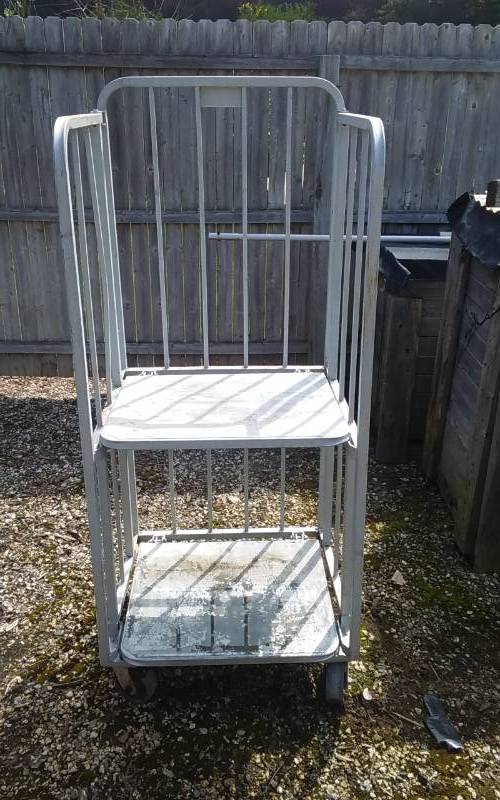 lot 8 image: Cornelius RollingFolding Cart