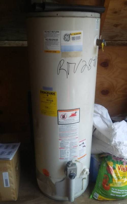 lot 29 image: NEW 50-Gallon Water Heater (Dented Model)