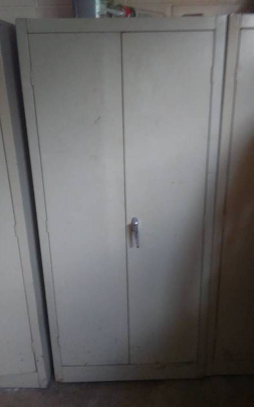 lot 38 image: Metal 2-Door Cabinet 30x15x67
