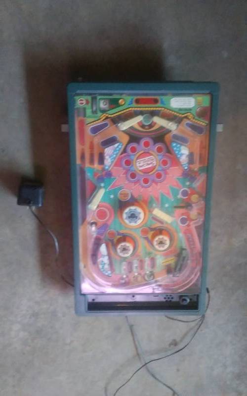 lot 46 image: Vintage Table Top TOMY Pinball Game