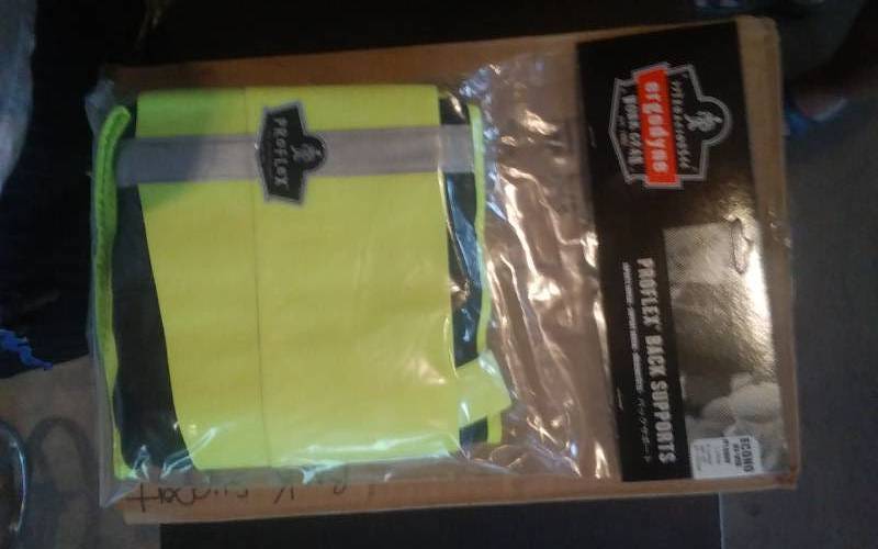 lot 64 image: 9-New Pro Flex Back Support Size XL