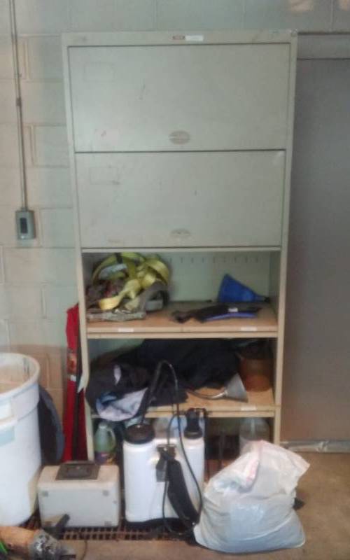 lot 81 image: Metal Shelf Cabinet (No Contents) 36x17x84